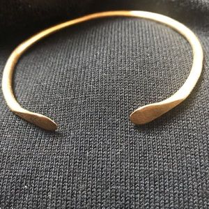 Bangle bracelet